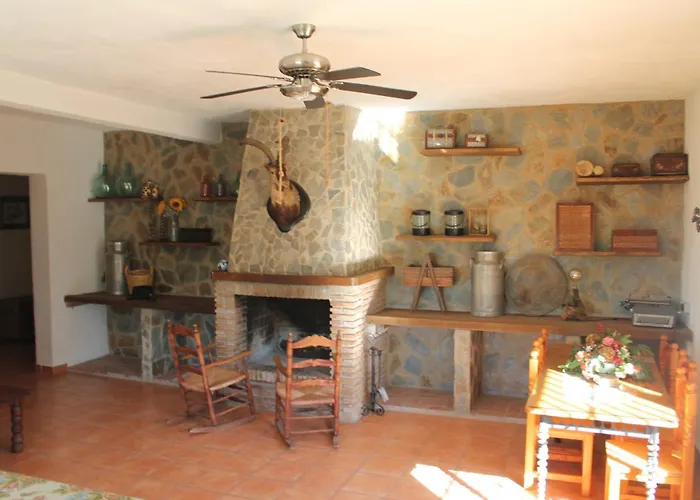 Cortijo Loma Del Estanque