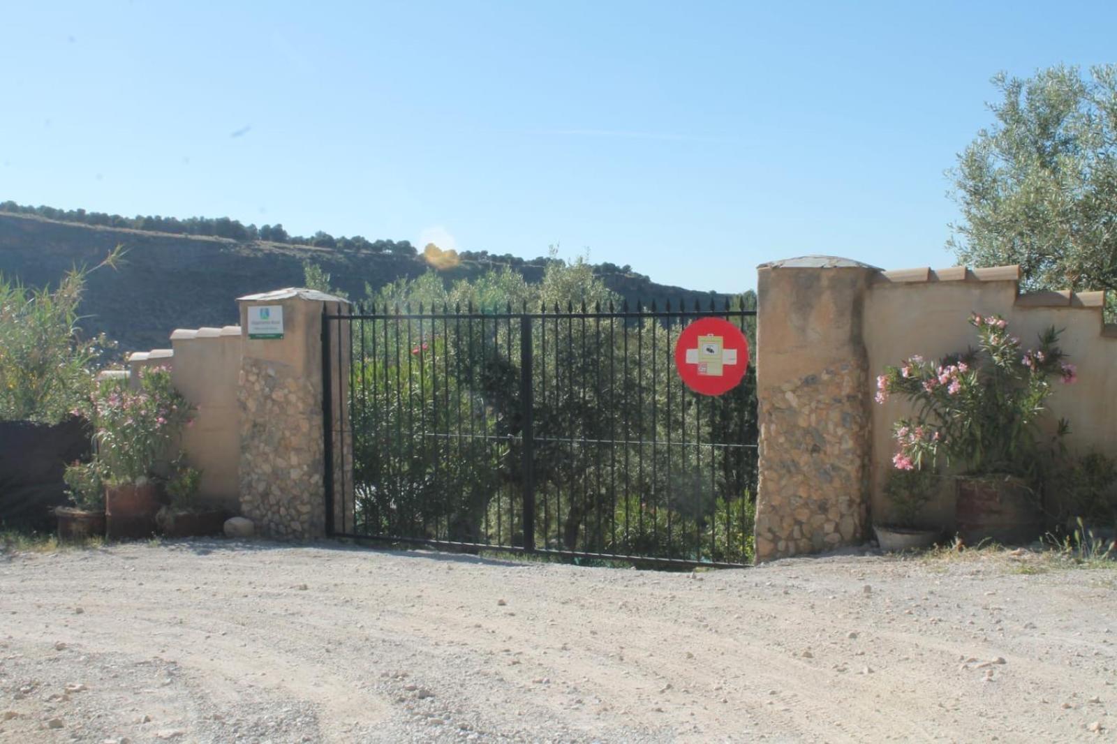 Cortijo Loma Del Estanque Chalet *